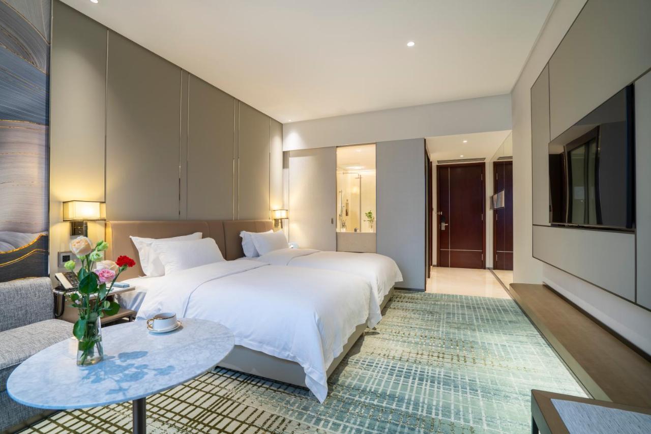 Victoria Hotel Guangzhou Zhujiang New Town Exterior photo