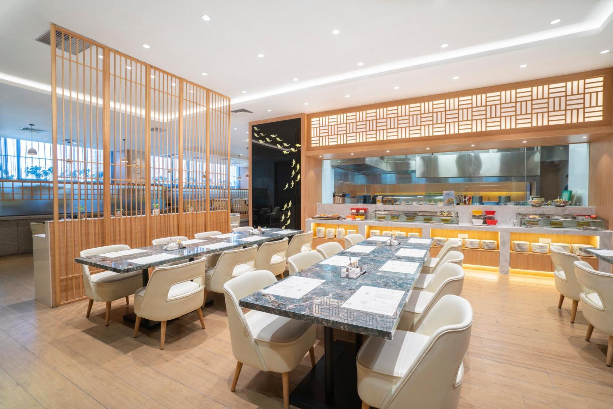 Victoria Hotel Guangzhou Zhujiang New Town Exterior photo