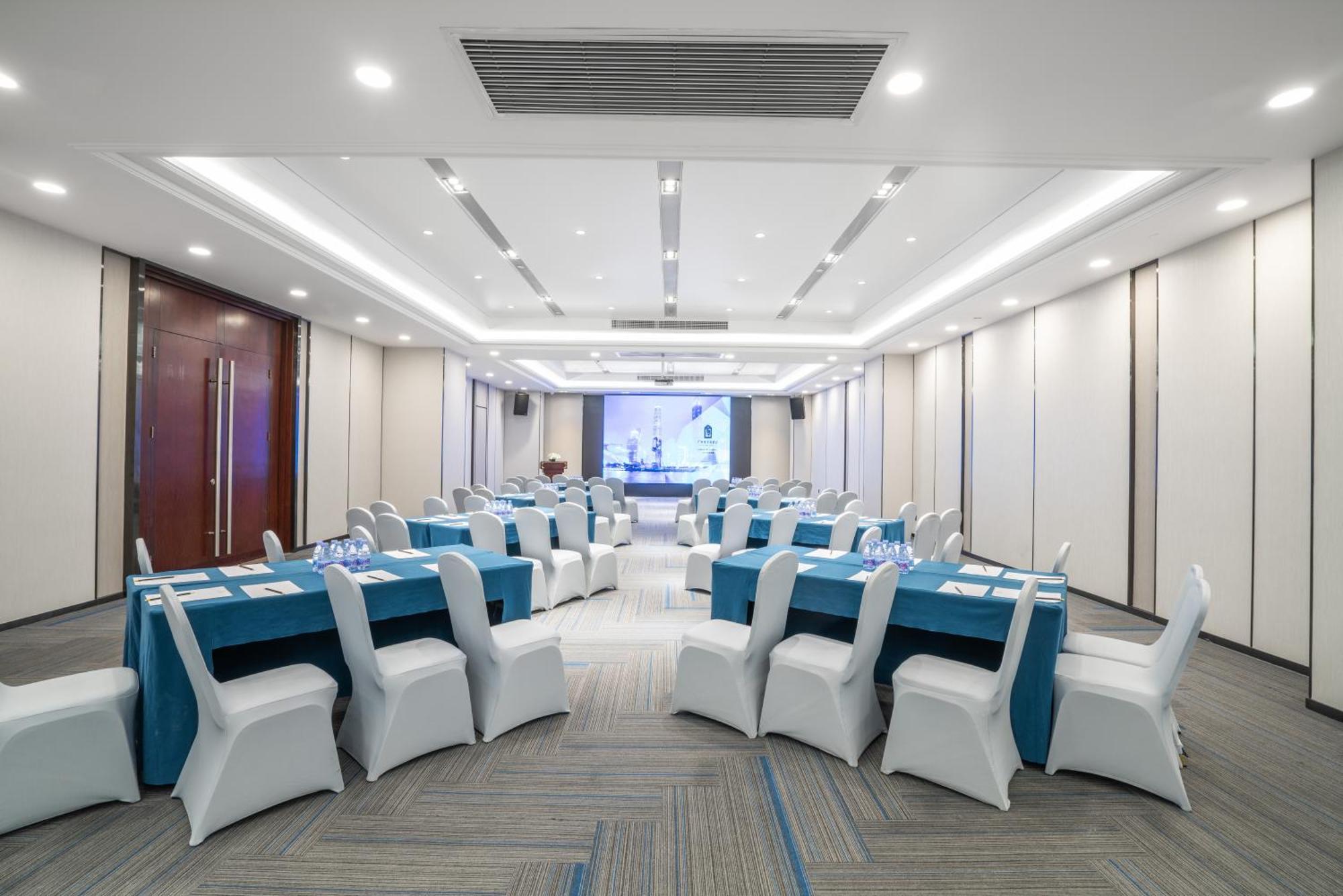 Victoria Hotel Guangzhou Zhujiang New Town Exterior photo